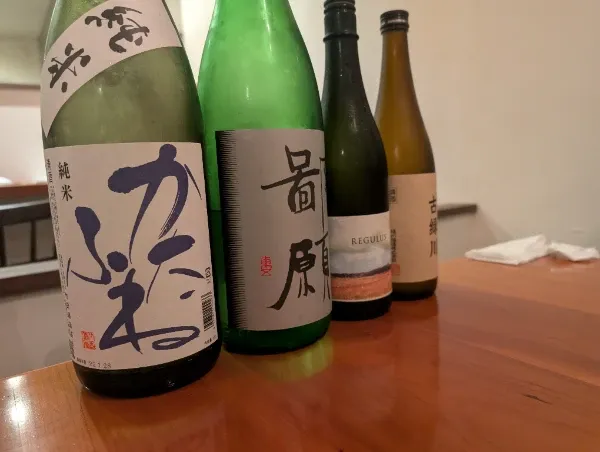 左から2つ目の鄙願はほとんど新潟県内だけの流通らしい