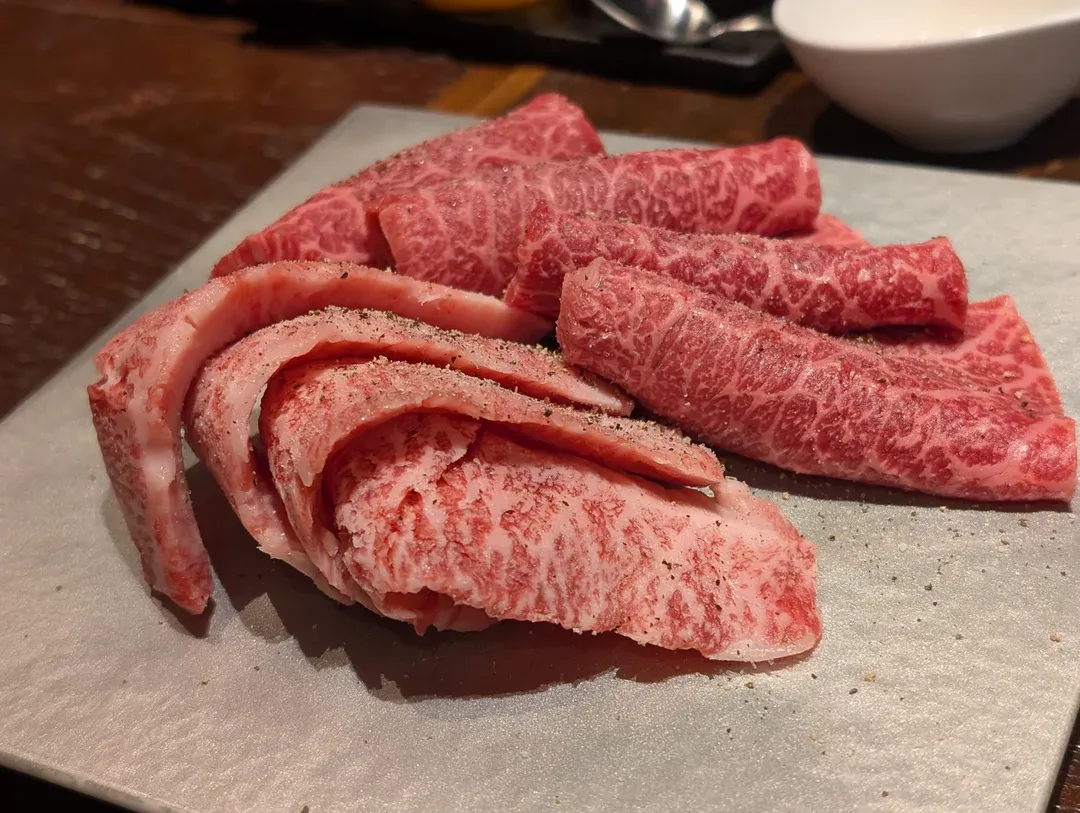 ツヤツヤの肉