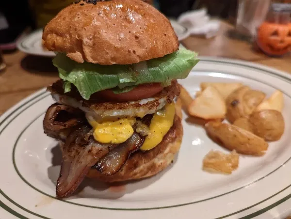 会場を出てから食べたハンバーガー