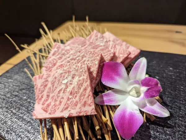 肉、うまい、なぜ