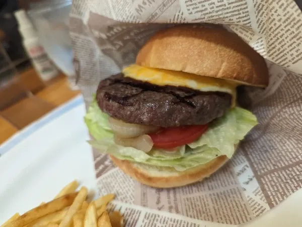あえてハンバーガーを食べました